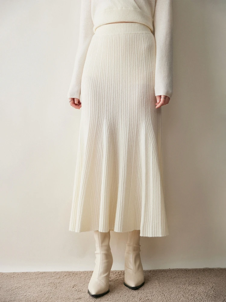 Cashmere skirt fit