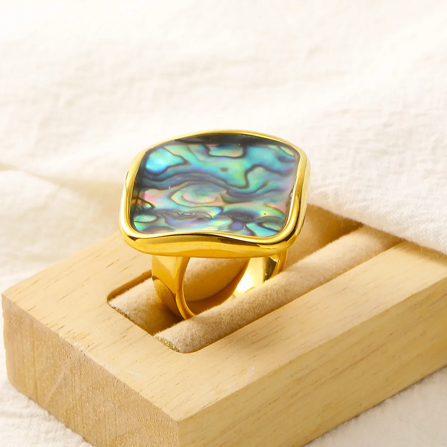 Exaggerate Oversize Real Natural Abalone Shell Rings for Women Stainless Steel Gold Plated Opal Finger Ring Punk Jewelry Gifts