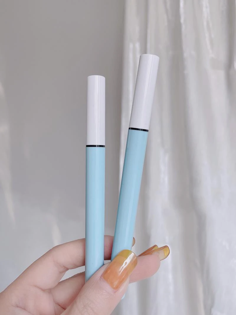 Description Picture 4 of itemGlitter Lying Silkworm Pen Eye Makeup Highlight Brighten Lasting Water Proof Light Blue Pink Diamond High Gloss Colored Eyeliner