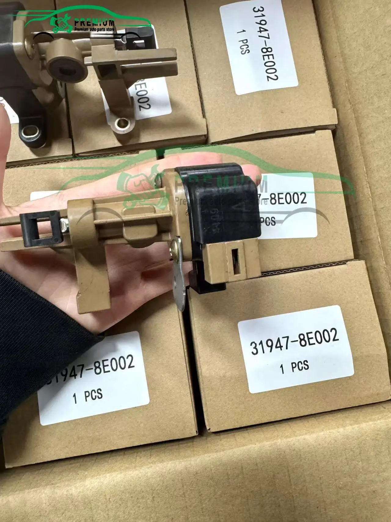 その他 rena Amazon.com: 31947-8E002 RE0F06A CVT Transmissoin Step Motor