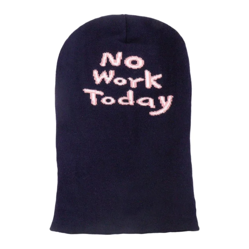 Рисунок 6 - Модные ветрозащитные шапочки и шапочки