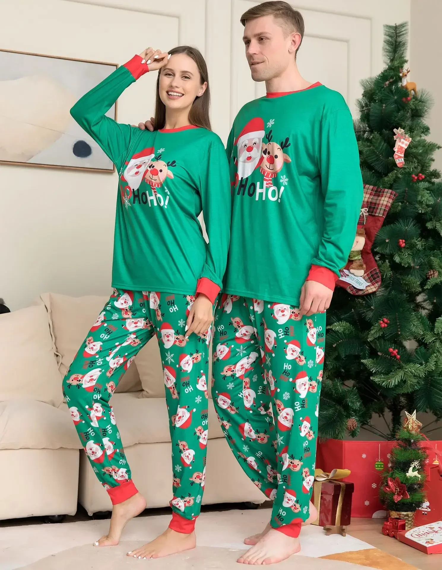 thumbnail image 5 of Conjunto de pijamas navideños de 2 piezas con estampado de dibujos animados para familia, mamá, hija, papá, hijo, bebé y perro, ropa a juego para Año Nuevo, 5 of 5