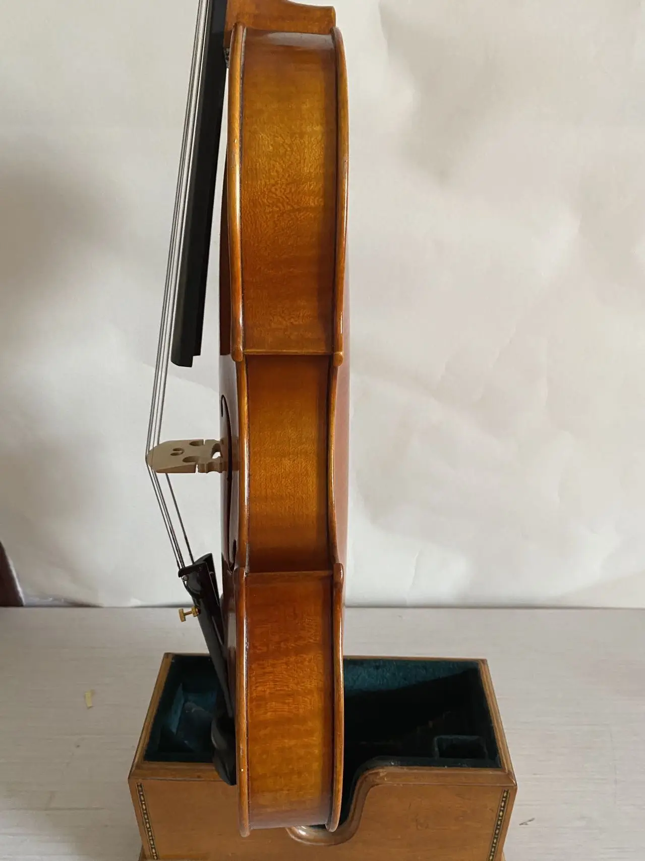 Description Picture 4 of item395mm 15.5" viola full hand made instrument old spruce top maple back viola