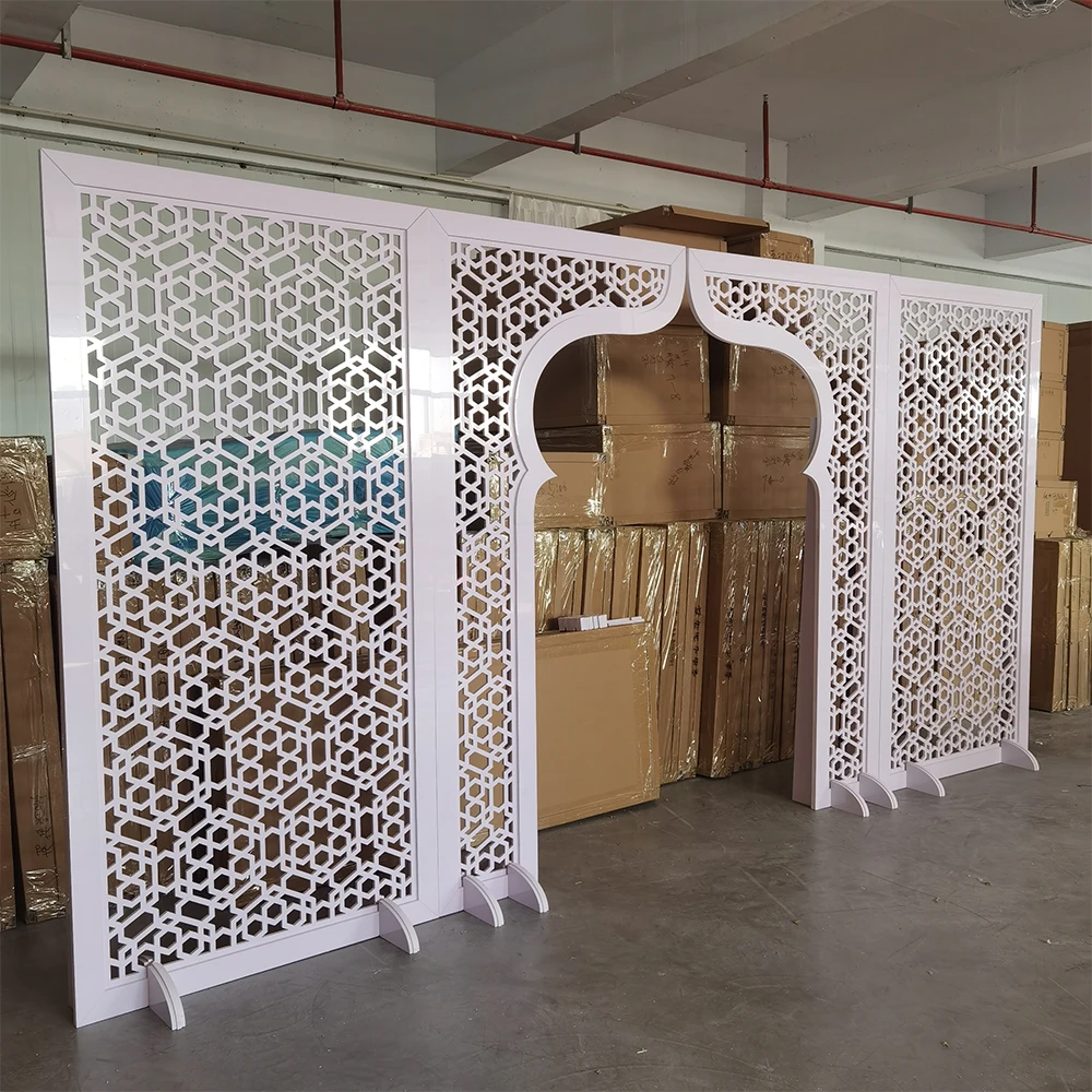

2022 Hot Recommend Silver Acrylic Butterfly Pattern Background Wall Stage For Wedding Decoration Backdrop