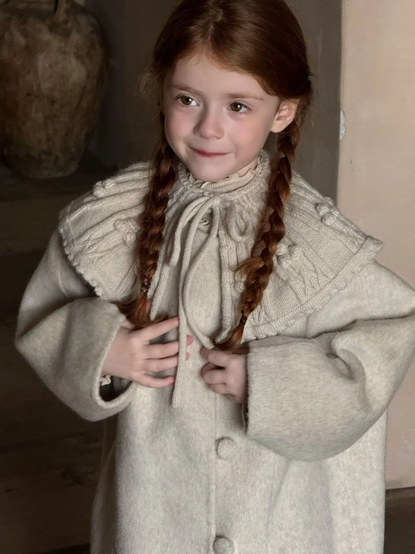 Girls Retro Fur Ball Collar Autumn and Winter New Children Clothes Girls Fashion and Versatile Knitted Collar