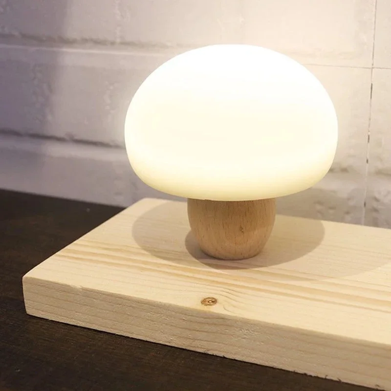 

Silicone LED Night Lamp Brightness Adjustable Mushroom Pat Switch Wooden Base Timing LED Night Light for Children's Gift