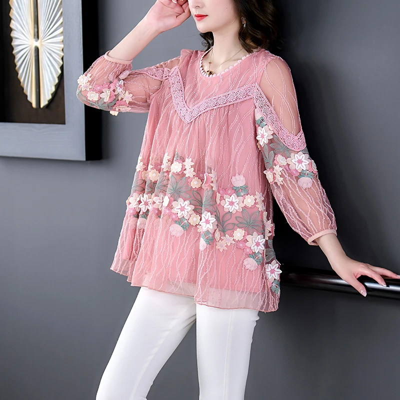 Spring/summer 2023 New Pink Flower Embroidery Mesh Top Lace