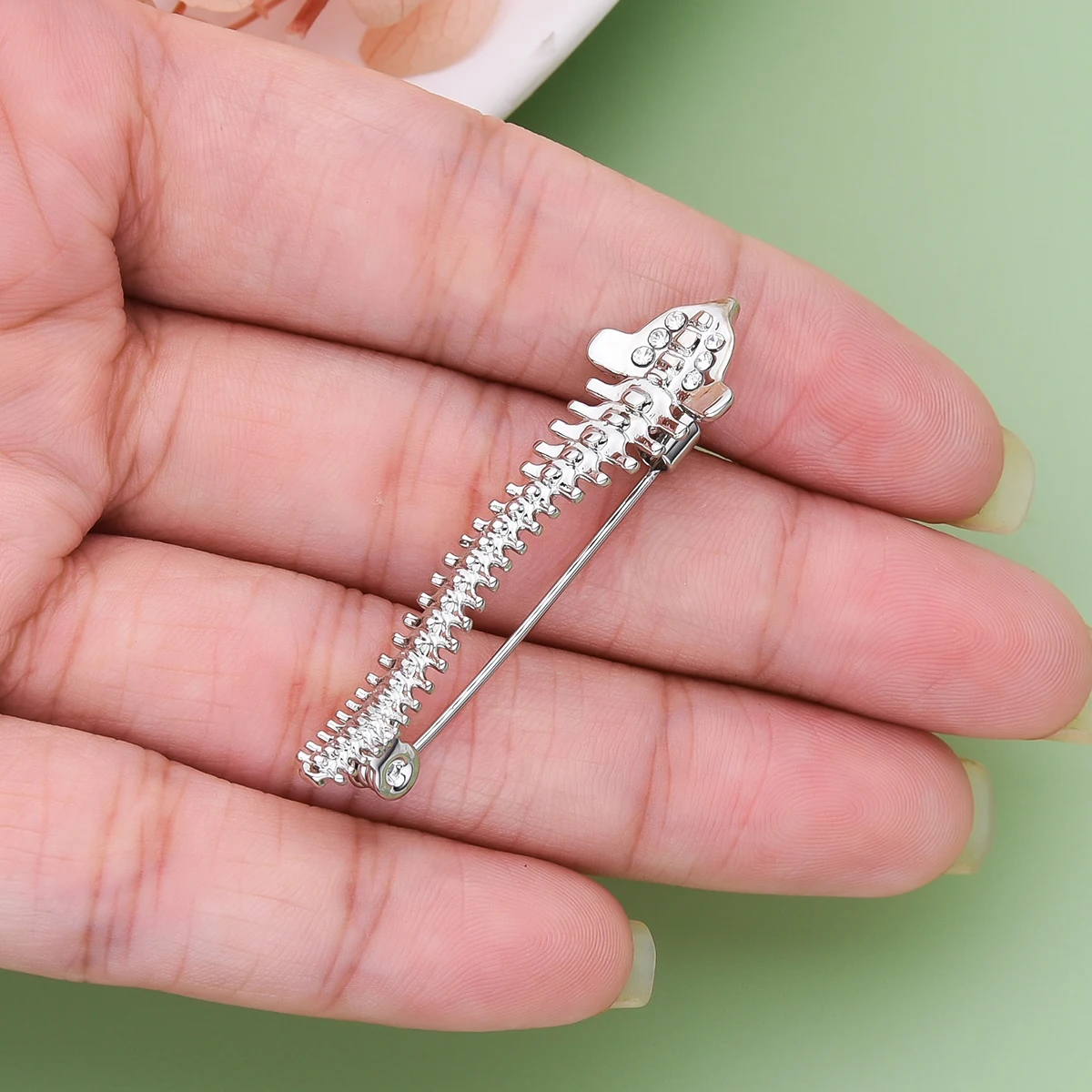 Orthopedics Bone Pins Enamel Brooch Medical Anatomy Lapel Lanyard Bag Coat Badge Accessories Gift For Doctor Student enamel pins pin brooches clothing brooch enamel brooches
