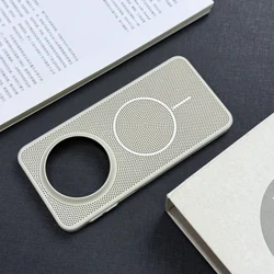 Honeycomb Heat Dissipation Anti - Fall Phone Case - Hard PC Breathable Cover for Huawei Mate 70 (Light gray)