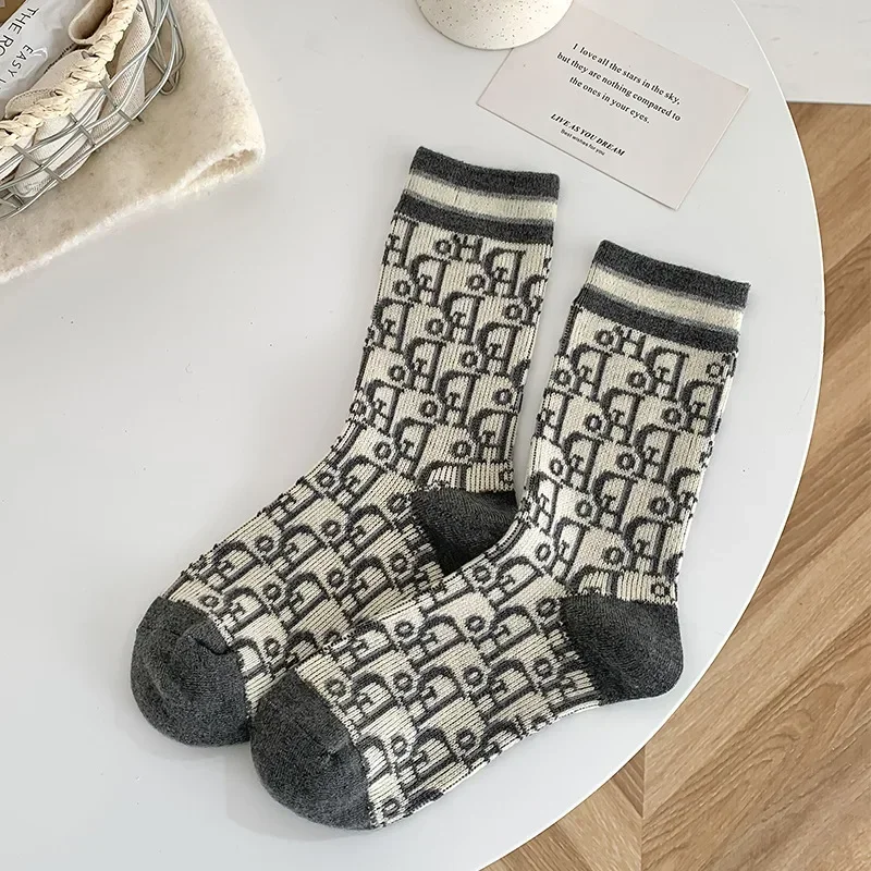 1 Pair Autumn Winter Wool Socks Women French Style Letters Pattern Solid Color Middle Tube Socks Breathable