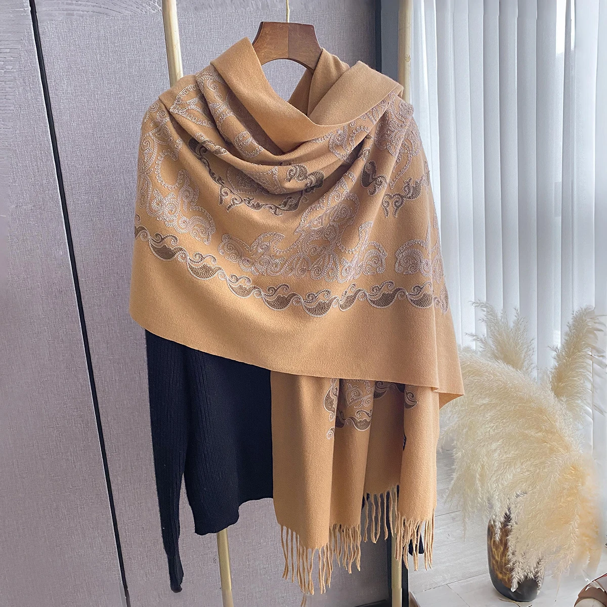 Luxury High Quality Embroidery Scarf Elegant Women Winter Thick Warm Neck Pashmina Long Fringe Scarves Lady Blanket Soft Shawl