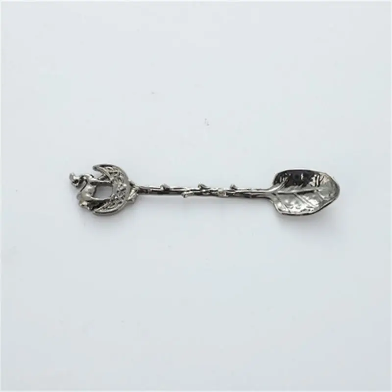 Description Picture 6 of itemVintage Carved Coffee Spoon Retro Carved Coffee Scoops Decorative Dessert Spoons For Cake Creative Milk Mixer Spoon For Kitchen