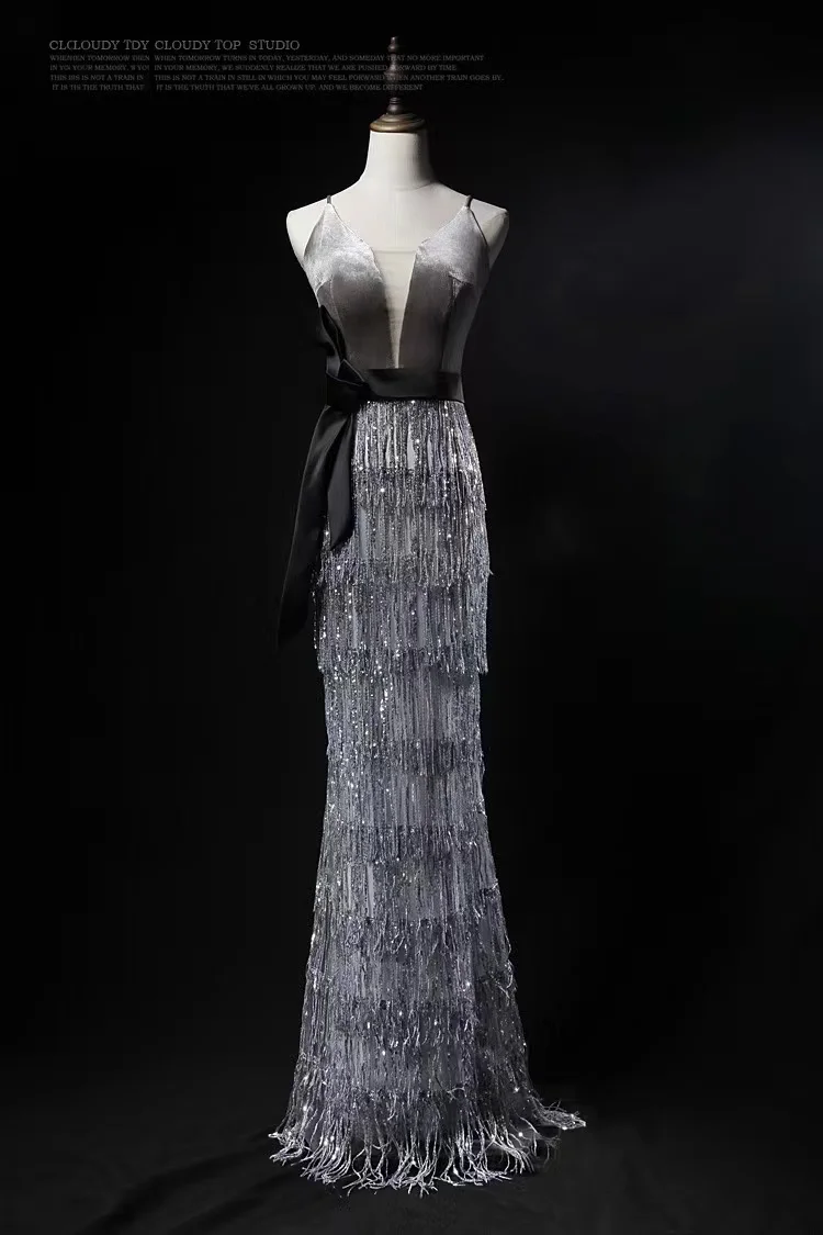 

Light Grey Evening Dress V Neck Lace Spaghetti Strap Backless Sleeveless Bandage Tassel Long Homecoming Cocktail Party Prom Gown