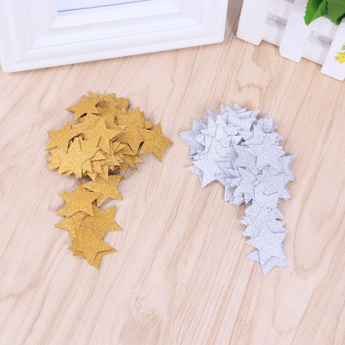 

100pcs Sequin Star Bling Shiny Five Pointed Pentagram Star Hard Paper Table Centerpiece Decor for Wedding Birthday Party Golden
