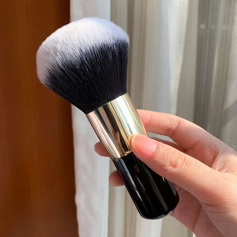 Large Round Handle Powser Brush Black Makeup Brushes Fluffy Soft Professional Powder Foundation Blush Brush Cosmetic Accessories 4