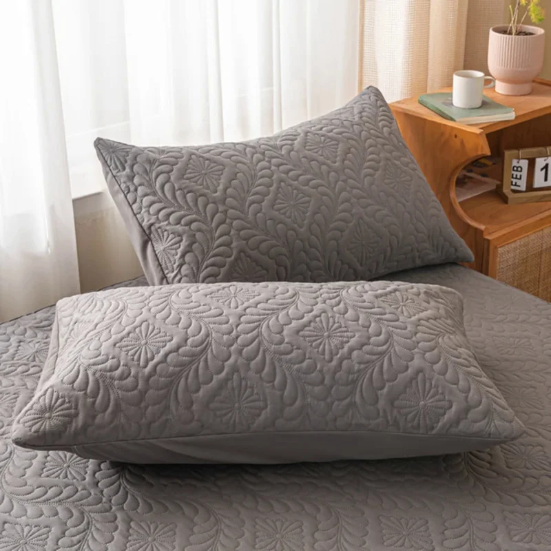 

2pc Waterproof Quilted Pillowcase Modern Style Thickened Solid Colour Non-slip Grinding Pillowcase 48x74cm