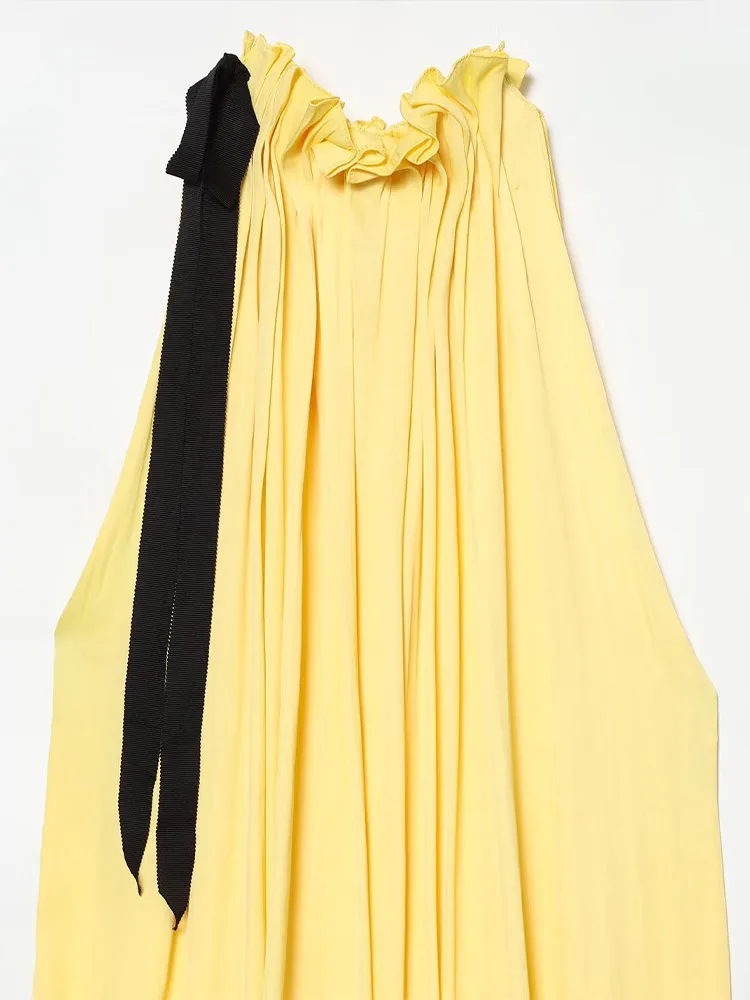 Satin Halter Neck Dress with Contrast Color Bow Detail Relaxed Flowy 2026 Summer Chic Women Party Dress Causal Retro Lady Outfit