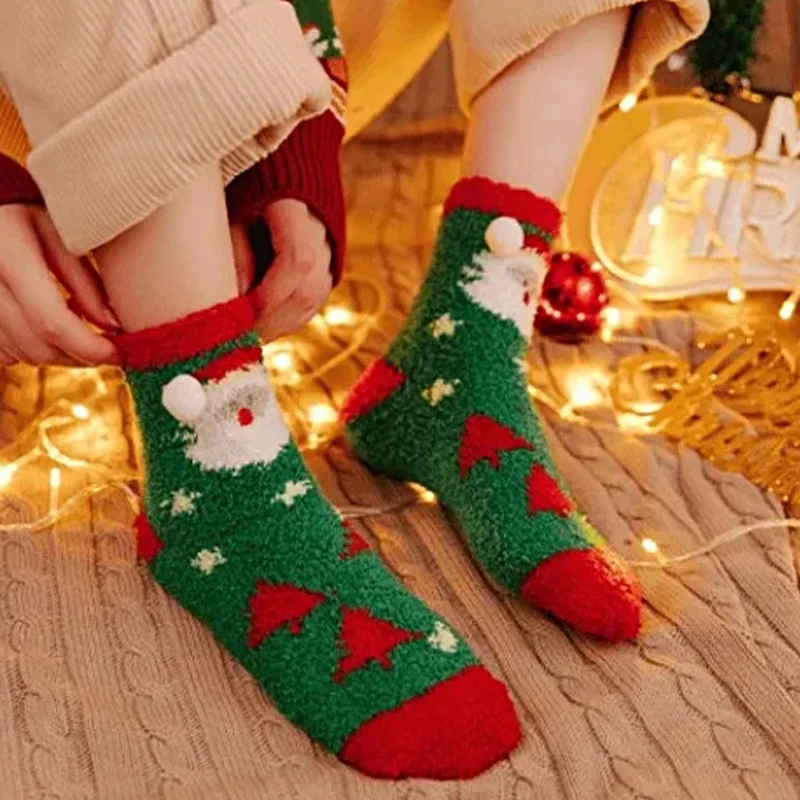 

Christmas Winter Plush Coral Velvet Socks Christmas Gift Cartoon Round Ball Mid Tube Practical Xmas Tree Pendents Warm