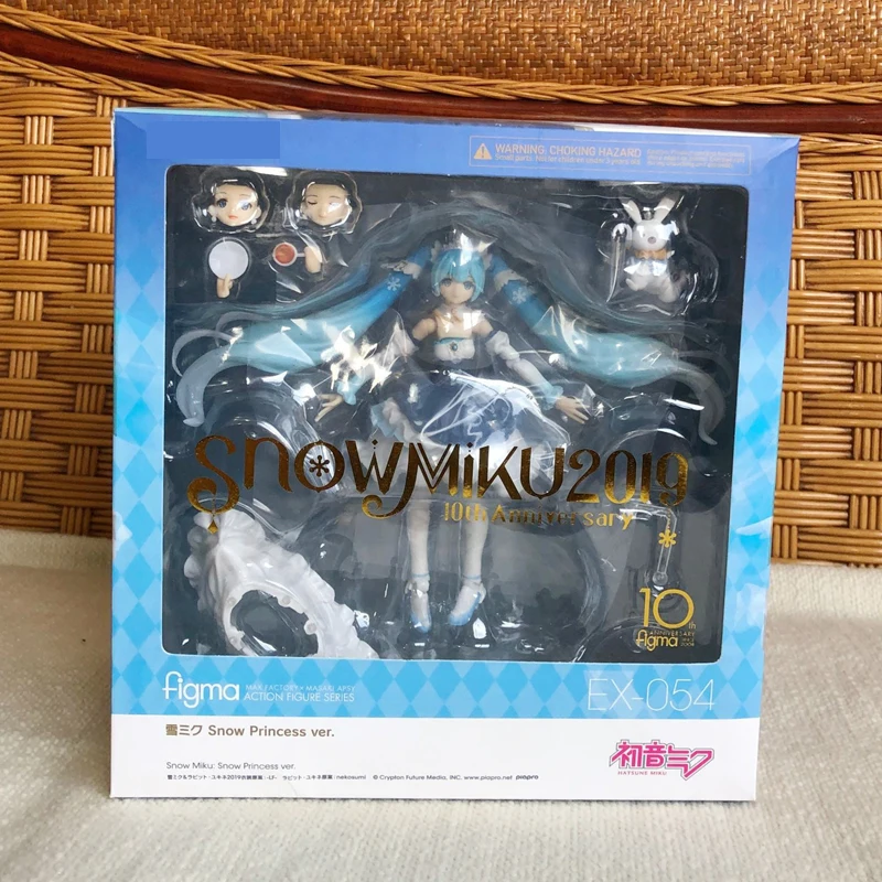 Snow Miku Snow Princess Ver. VOCALOID figma No.EX-054 Female