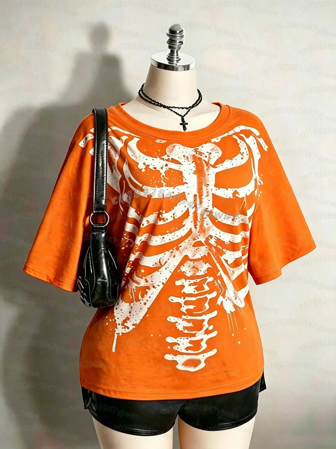 2026 Damen Halloween Skelett Brustkorbe Grafik T-Shirt Y2k Alt Goth Punk Distressed Totenkopf Knochen Print Kurzarm Damen T-Shirt