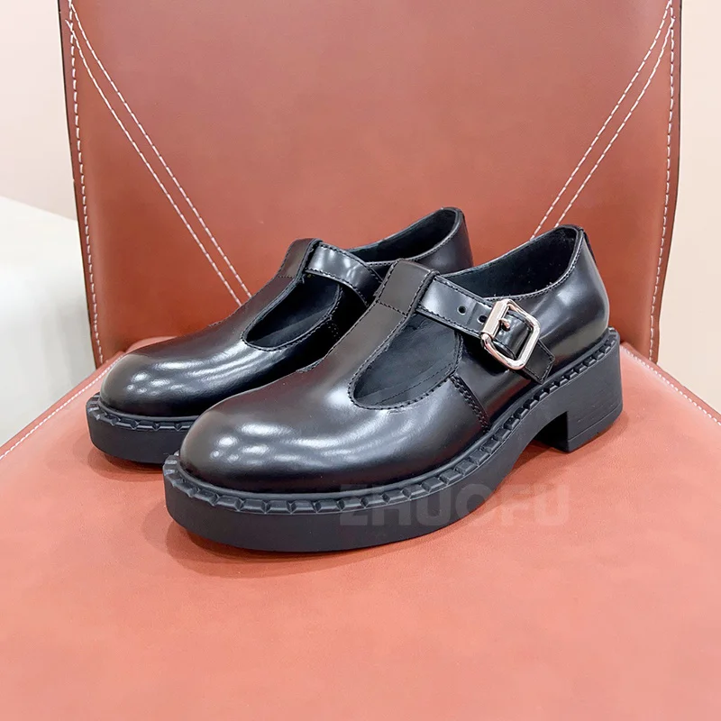 

Summer 2024 New Style Female Flat Shoes Solid Colors Upper Hollow Design Ladies Flat Shoes Hot Selling Items Loafers