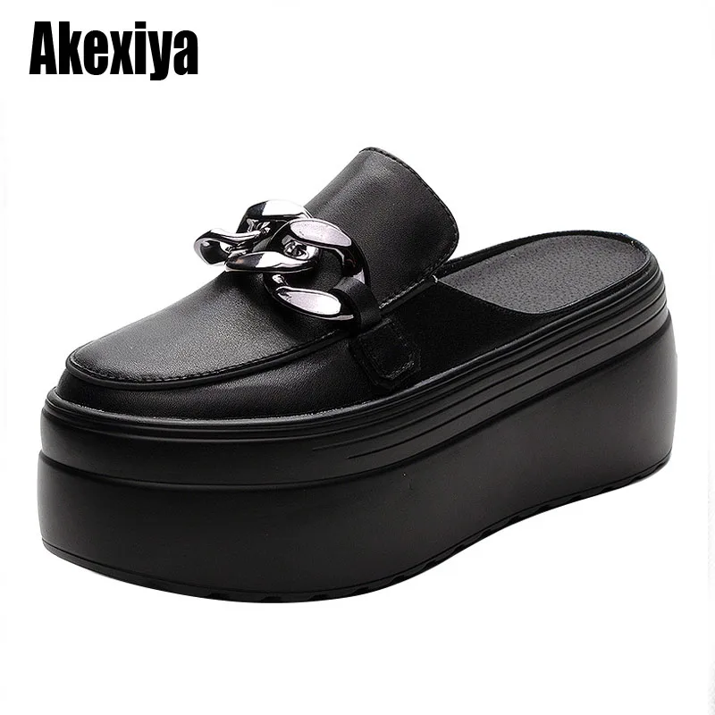 chaussons en cuir pour femme