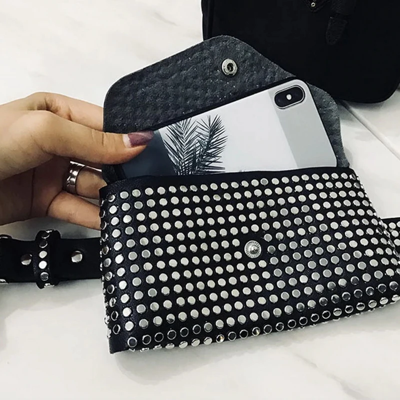 

Fashion Rivets Waist Pack Luxury Designer Fanny Pack Small Women Waist Bag Phone Pouch Punk Belt Bag Purse(Black)