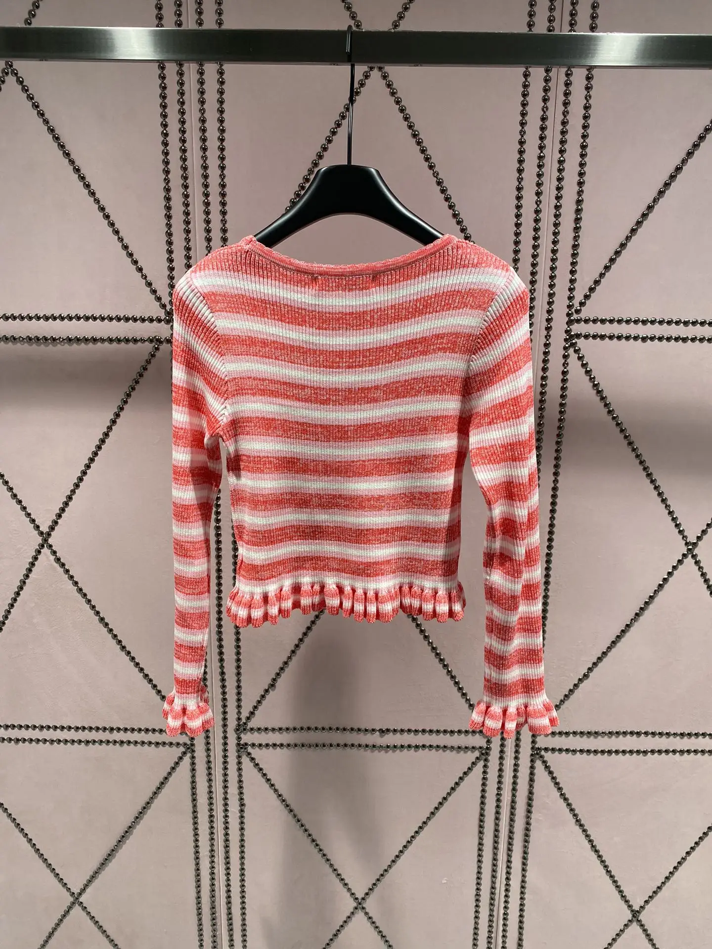 

2023 Early Autumn New Stripe Contrast Knitted Top Cardigan