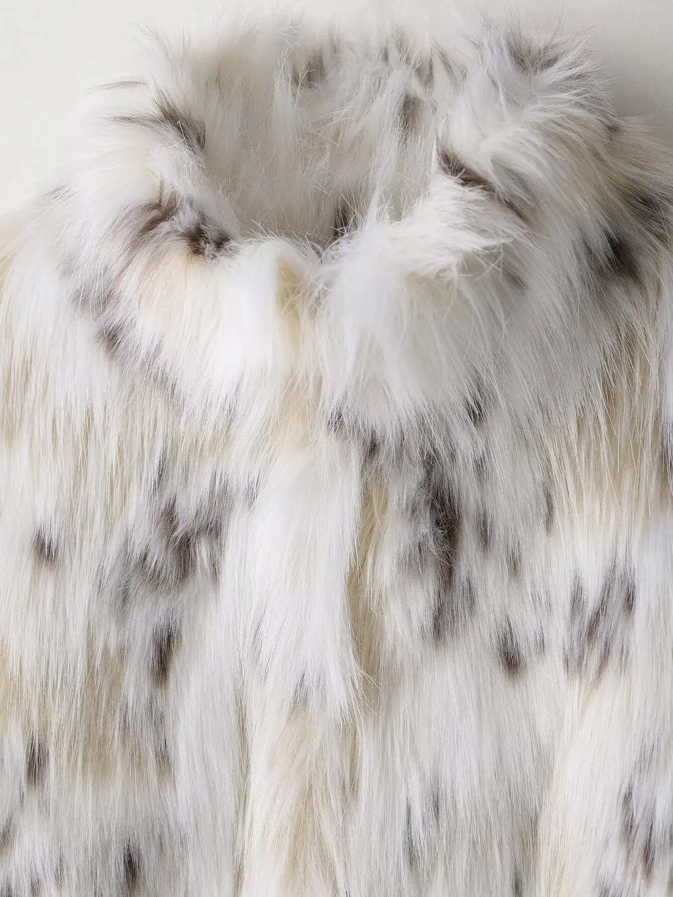 Women Faux Fur Leopard Print Short Jacket Coat Female High Neck Long Sleeve Warm Elegant Chic Coat Autumn Winter Casual Outerwea