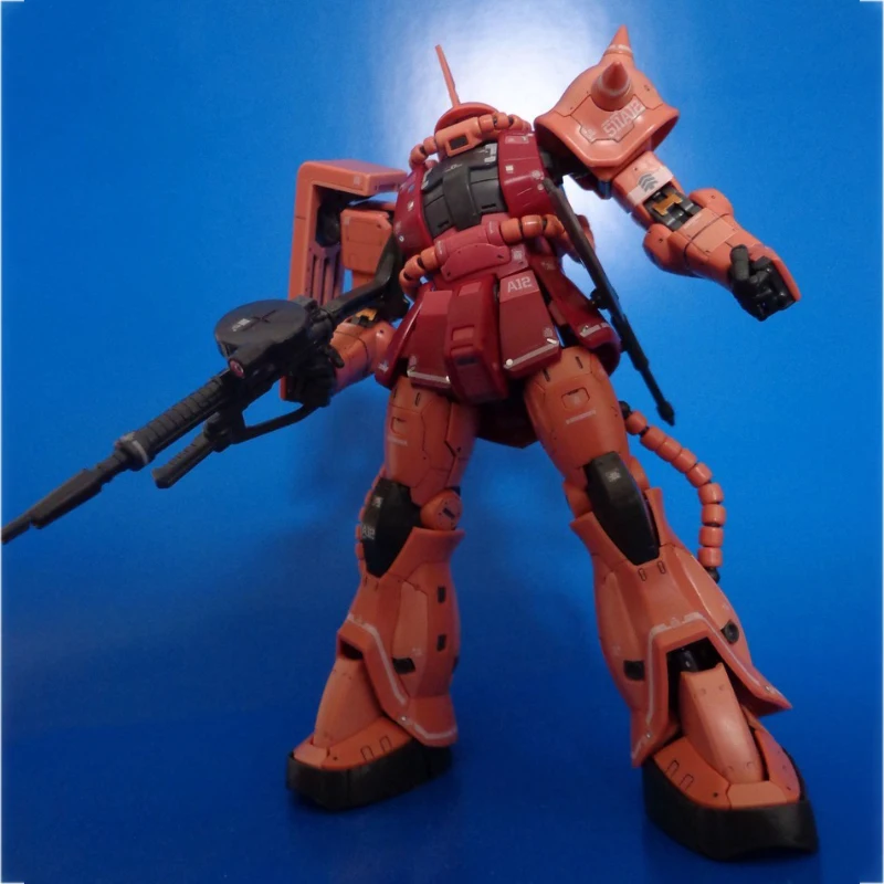 ガンダム MS-06S Char's Custom Zaku II Amazon.com: Gundam MS-06S Zaku II Char's Custom Model ANIME