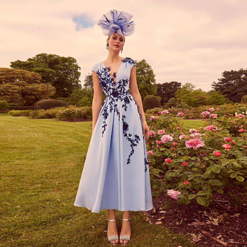 

Elegant Blue Mother of the Bride Dresses V Neck Cap Sleeves Wedding Party Gowns Appliques Ankle-Length A-Line 2024 فستان سهرة