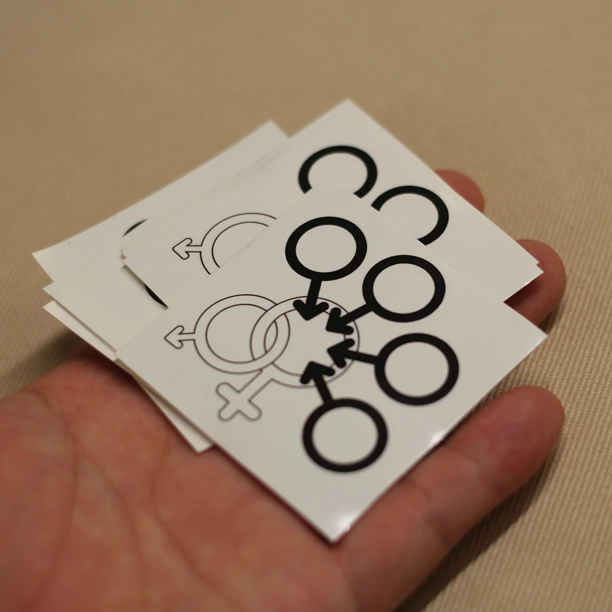 10 Tatuaggi Temporanei Con Simbolo Cuckold – Perfetti Per Fetish Party E Carnevale - 5