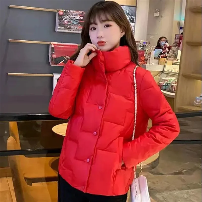 

2022Winter New Cotton Coat Women's Short Style Light Parkas Stand-UP Collar Down Cotton Jacket Popular Female Puffer Jackets Top