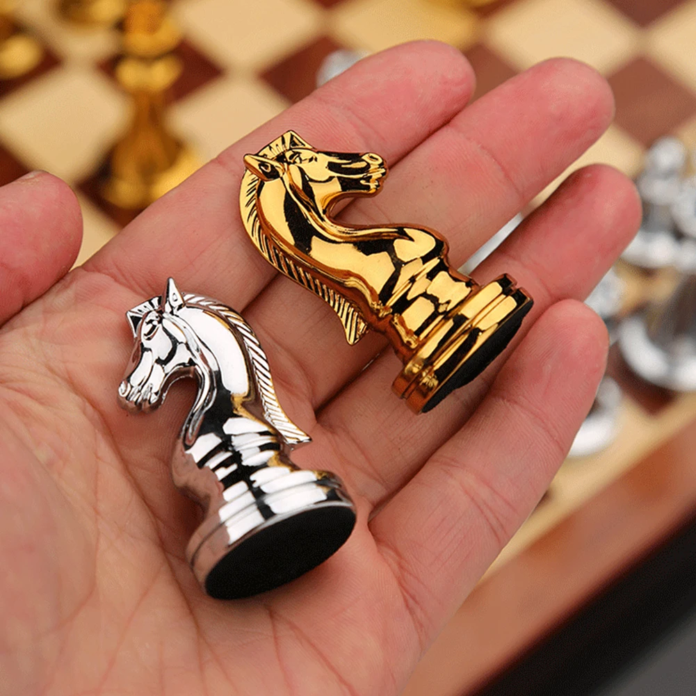 Wooden Chess Medieval Luxury Chess Game Set Chessboard International Chess Pieces Professional Metal Family Game Toys Accessory