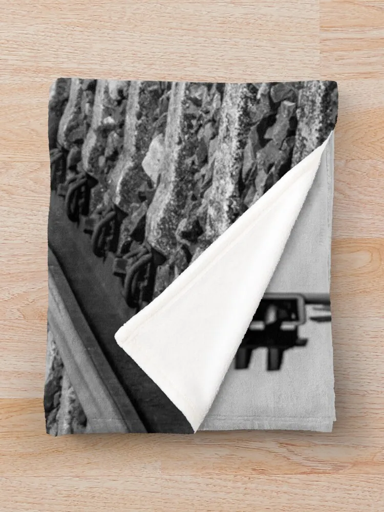 ��� ö�� ������ ��� ����� �� �ʼ�ǰ ���� ħ�� ��� ���� ���