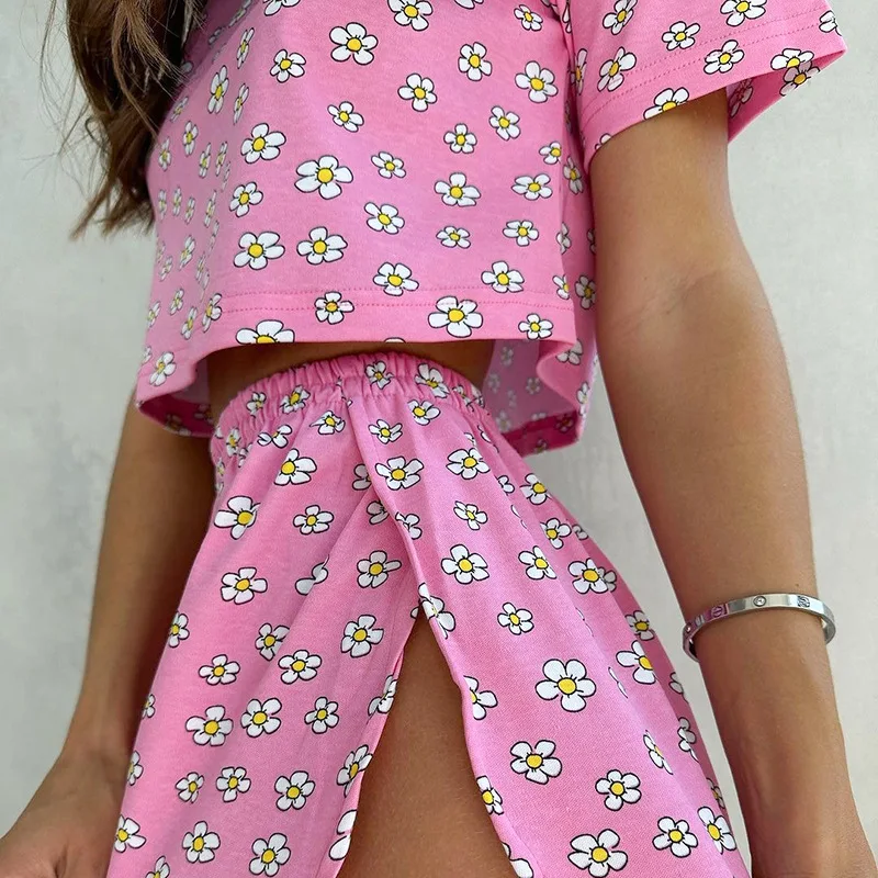 Summer Casual Fashion Knitted Printed Short Sleeve Shorts Comfortable Lightweight Multi-functional Set Women 2 Pieces