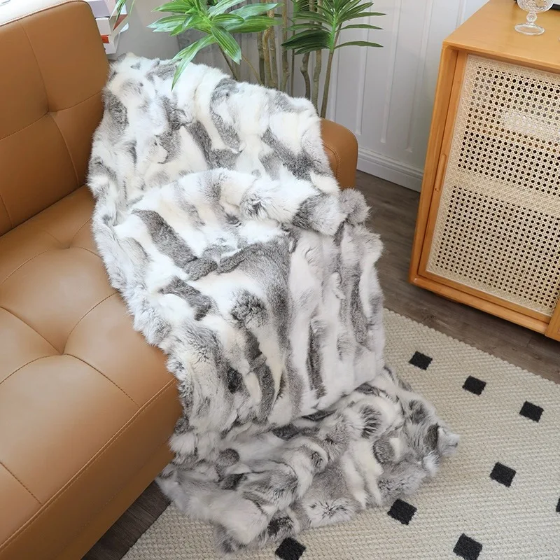 Customized Natural Colour Rabbit Real Fur Sofa Cover Carpet Blanket Bed Towel Fur Mermaid Blanket Decorative Sofa 2