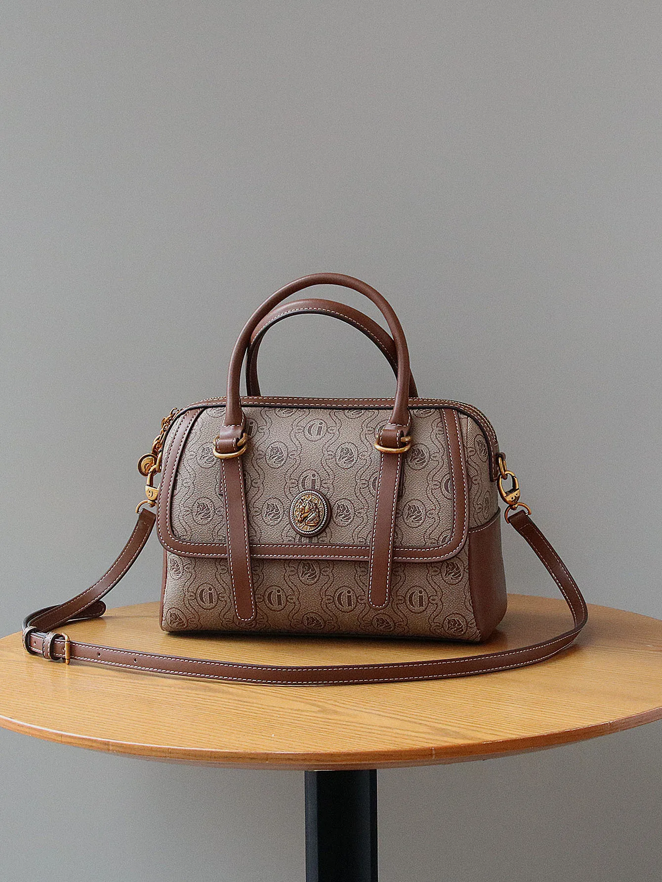 حقيبة وسادة ذات سعة كبيرة، بتصميم وحيد القرن البسي...