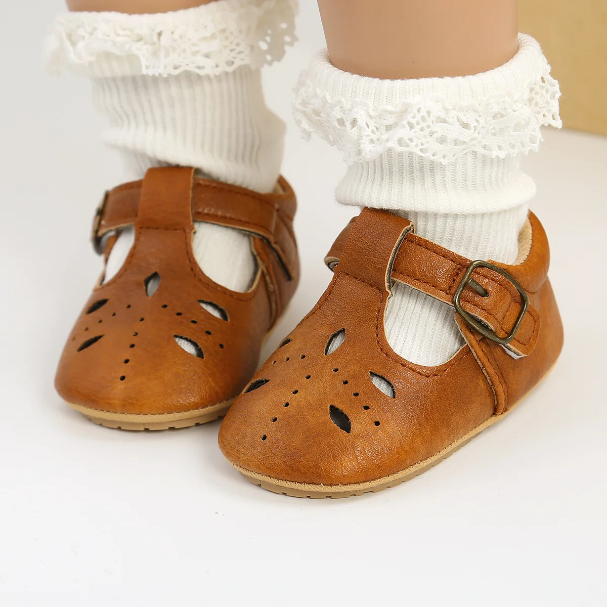 0-18M Retro Newborn Infant Baby Girls Shoes PU Leather First Walkers Hollow Toddler Baby Boy Anti-Slip Shoes