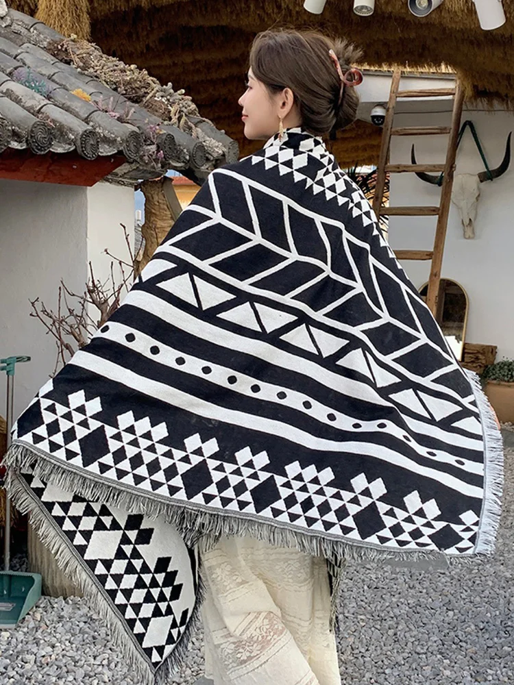 

GypsyLady богемные винтажные шикарные накидки, толстые теплые зимние осенние черные женские этнические накидки с кисточками, плащ-пончо, верхняя одежда, новинка