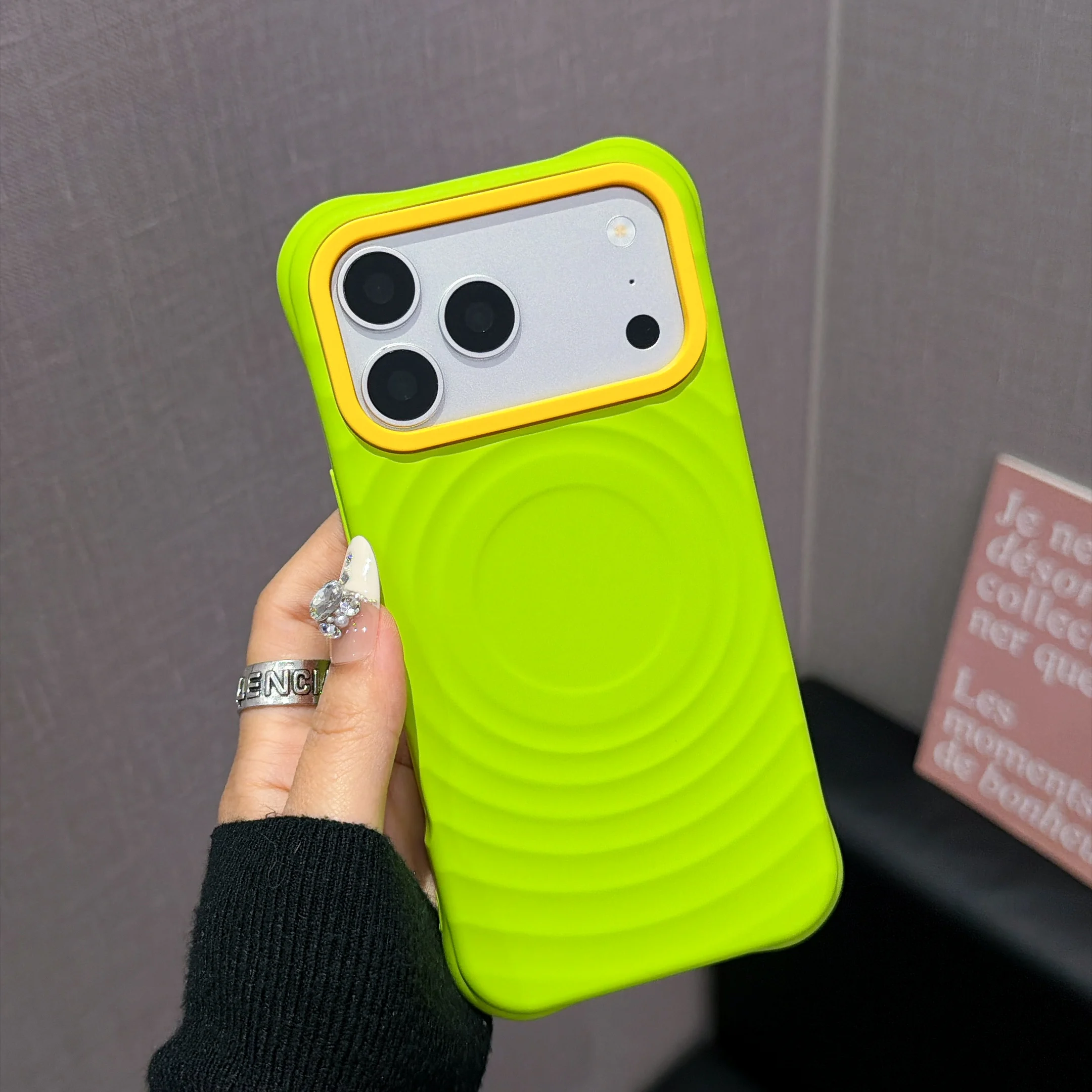 Bright Dopamine Water Ripple Shockproof Case with Matte Skin Finish