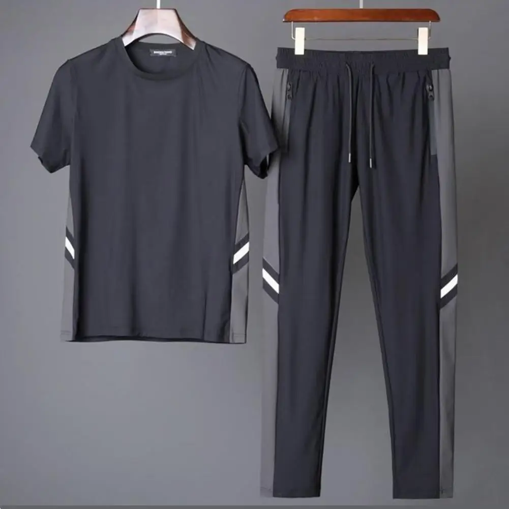 

Men Loose Outfit Contrast Color Quick Dry Top Pants Set Summer Pockets Drawstring Sportswear Set Stretchy Fitness Male Suits