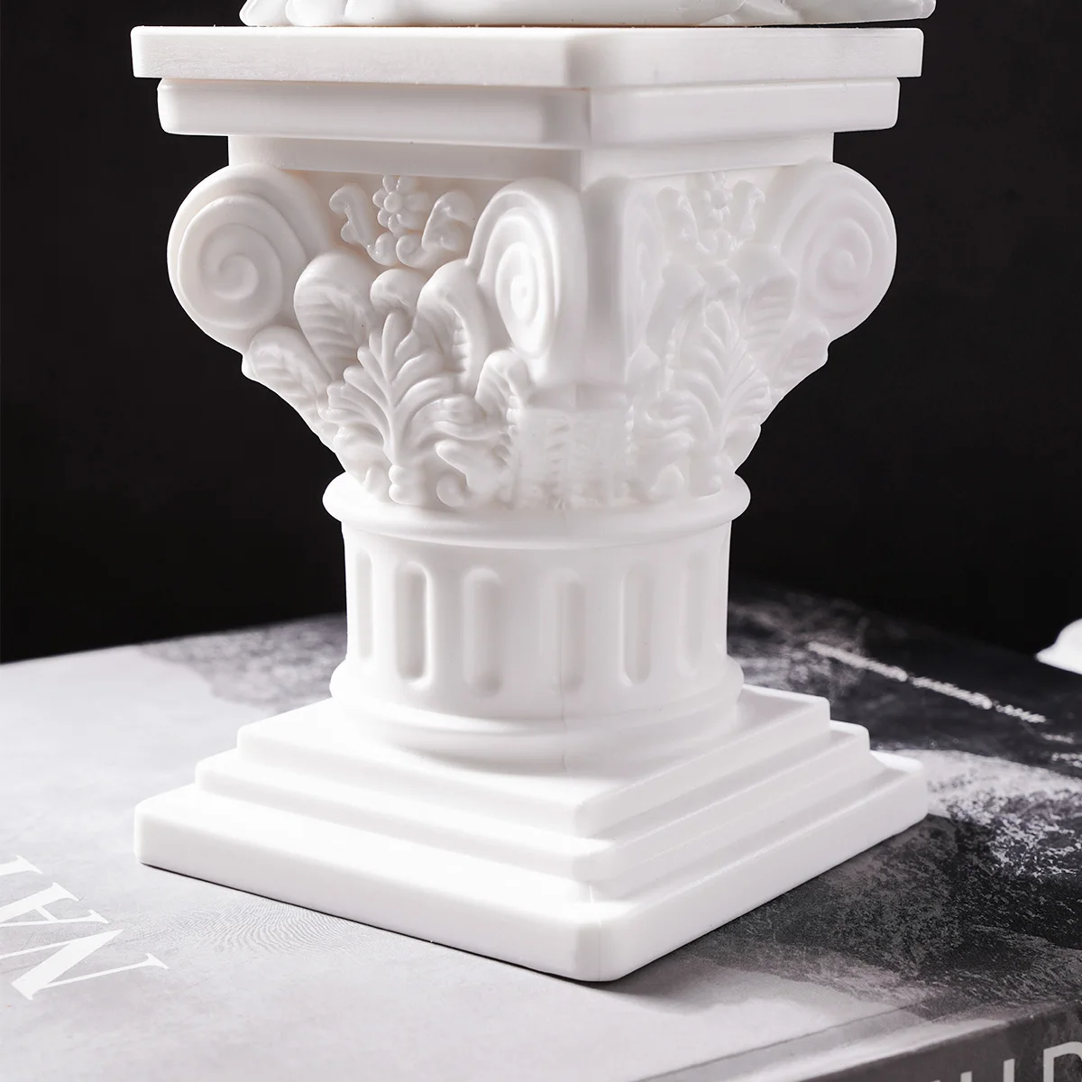 1PC, Roman column sculpture resin handicraft statues, festival decorative candlesticks, Roman column church decorations