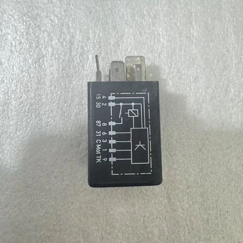 original 409 car fuel Oil pump relay 1J0 906 383C