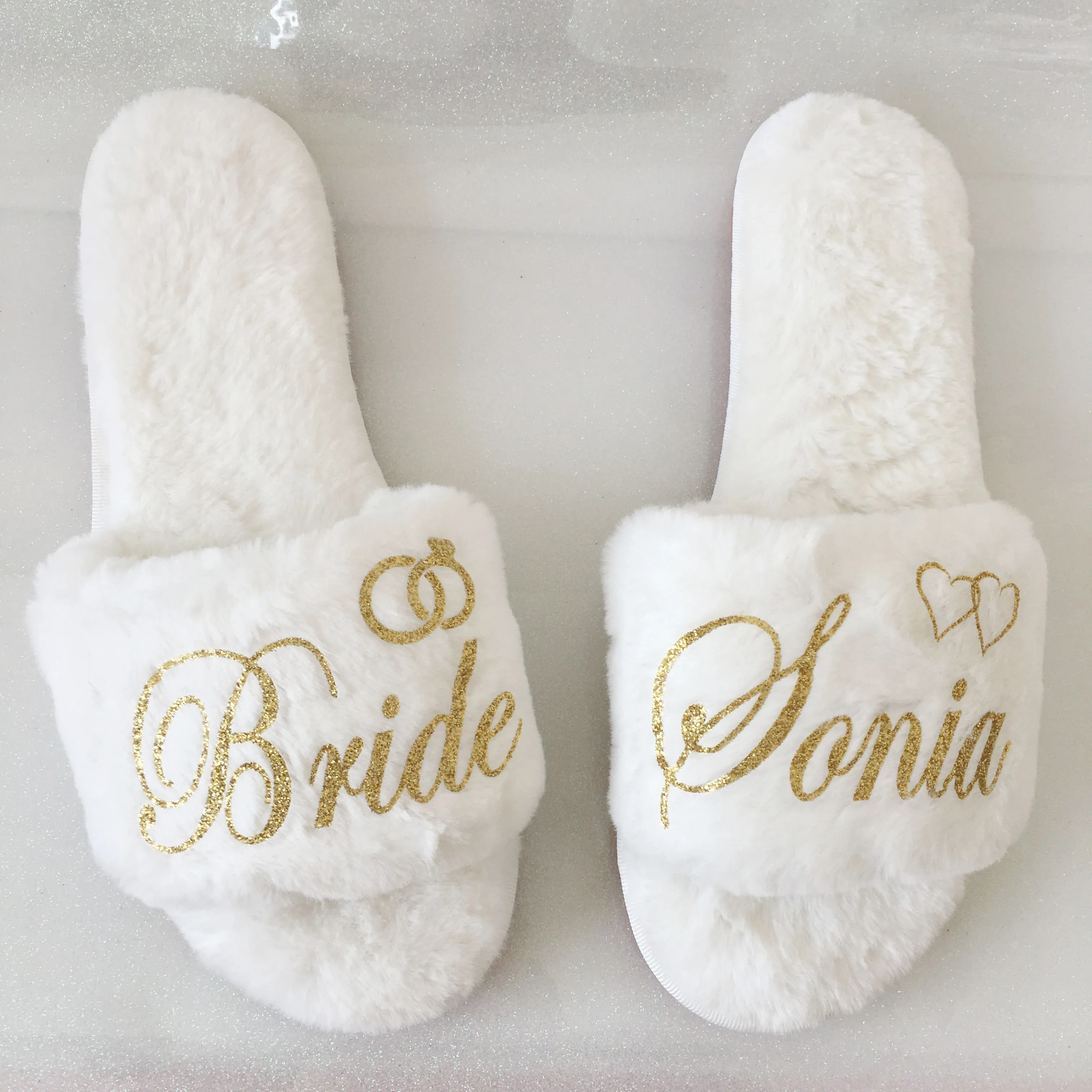 

Customized coral Fleece slippers Team Bride to be Bridesmaid gift Bachelorette Hen party gifts for wedding guests slippers
