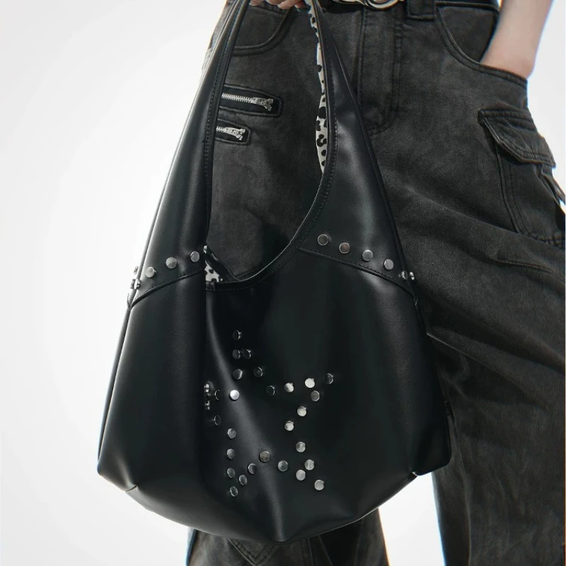 Borsa a Spalla Y2K con Borchie per Donna, Borsa Vintage Nera di Grande Capacità, Borsetta Cool e Trendy - immagine 4
