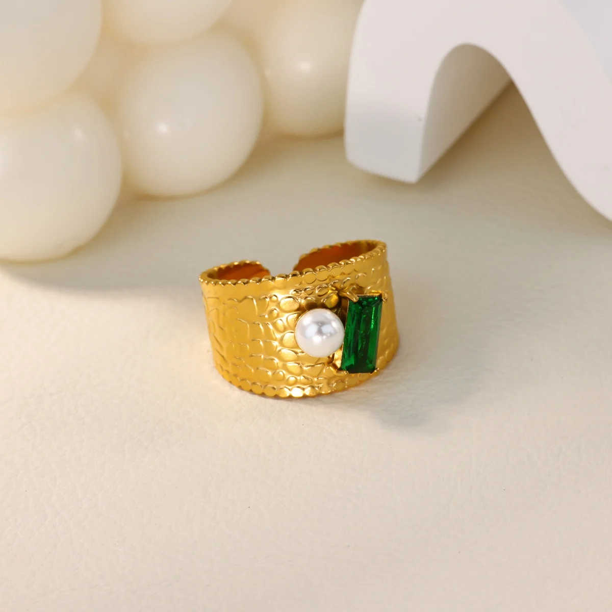Zircon Textured Pearl Rings for Women