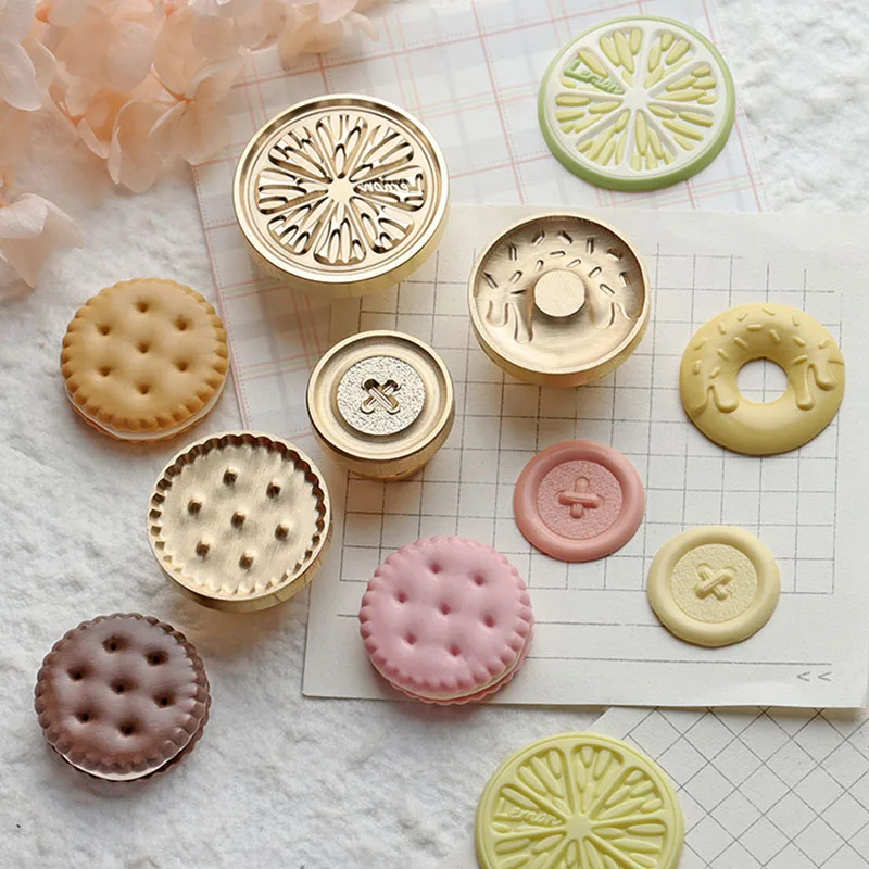 

Cookie Embossed Fire Paint Stamp Multi-level Carved Doughnut Wax Stamp Envelope Sealing DIY Ledger Tool
