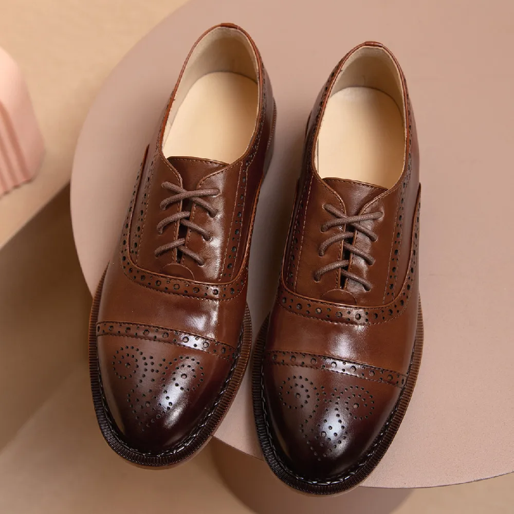 Women Oxford shoes Genuine leather British style Carving lace-up Flats Round toe Soft comfort Casual shoes