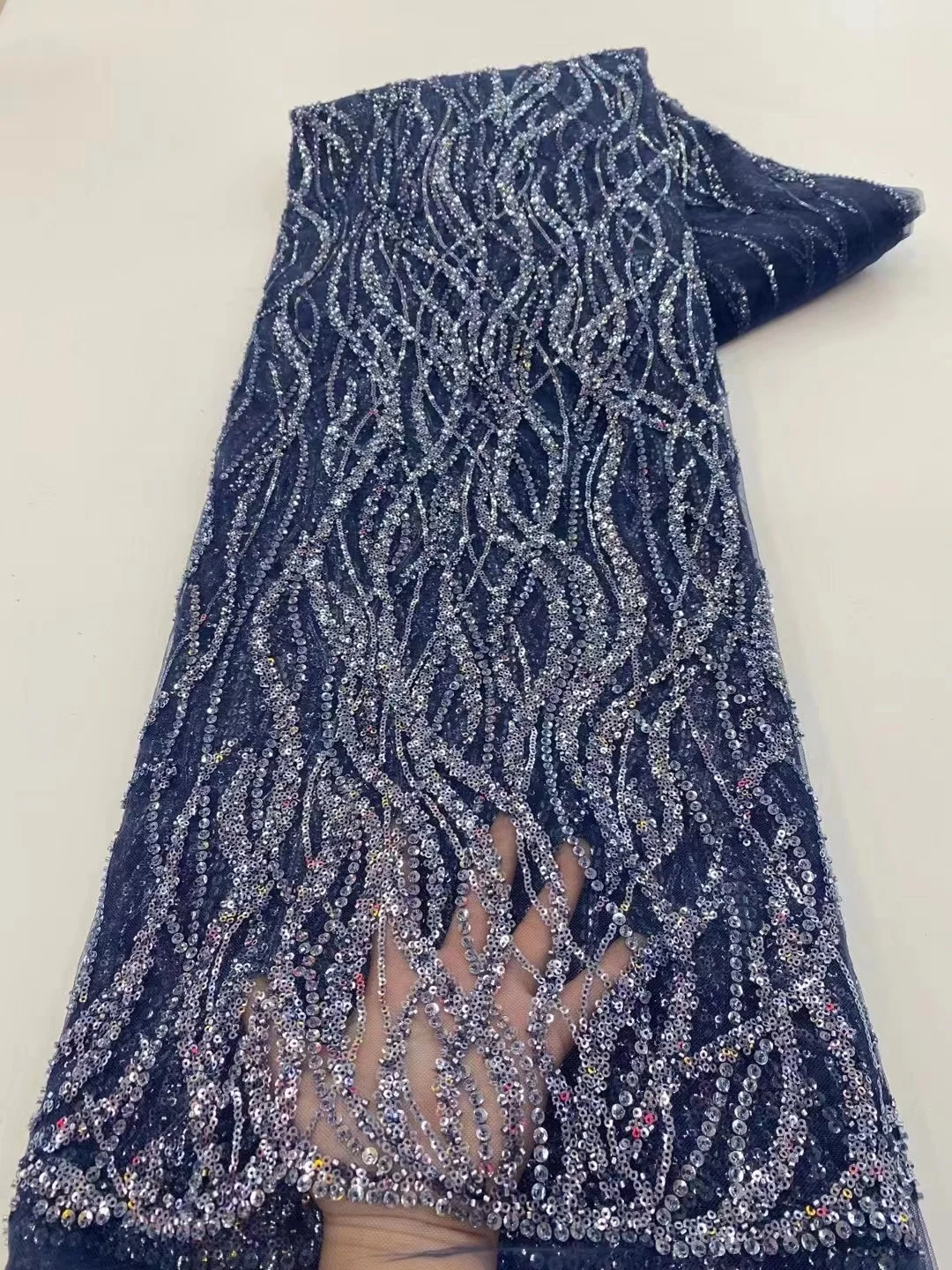 

2023 Newest Luxury Beaded Tube Lace Fabric High Quality African French Sequins Tulle Mesh Lace Fabric For Party Dress Sewing